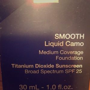 Dermablend Smooth Liquid Camo Foundation